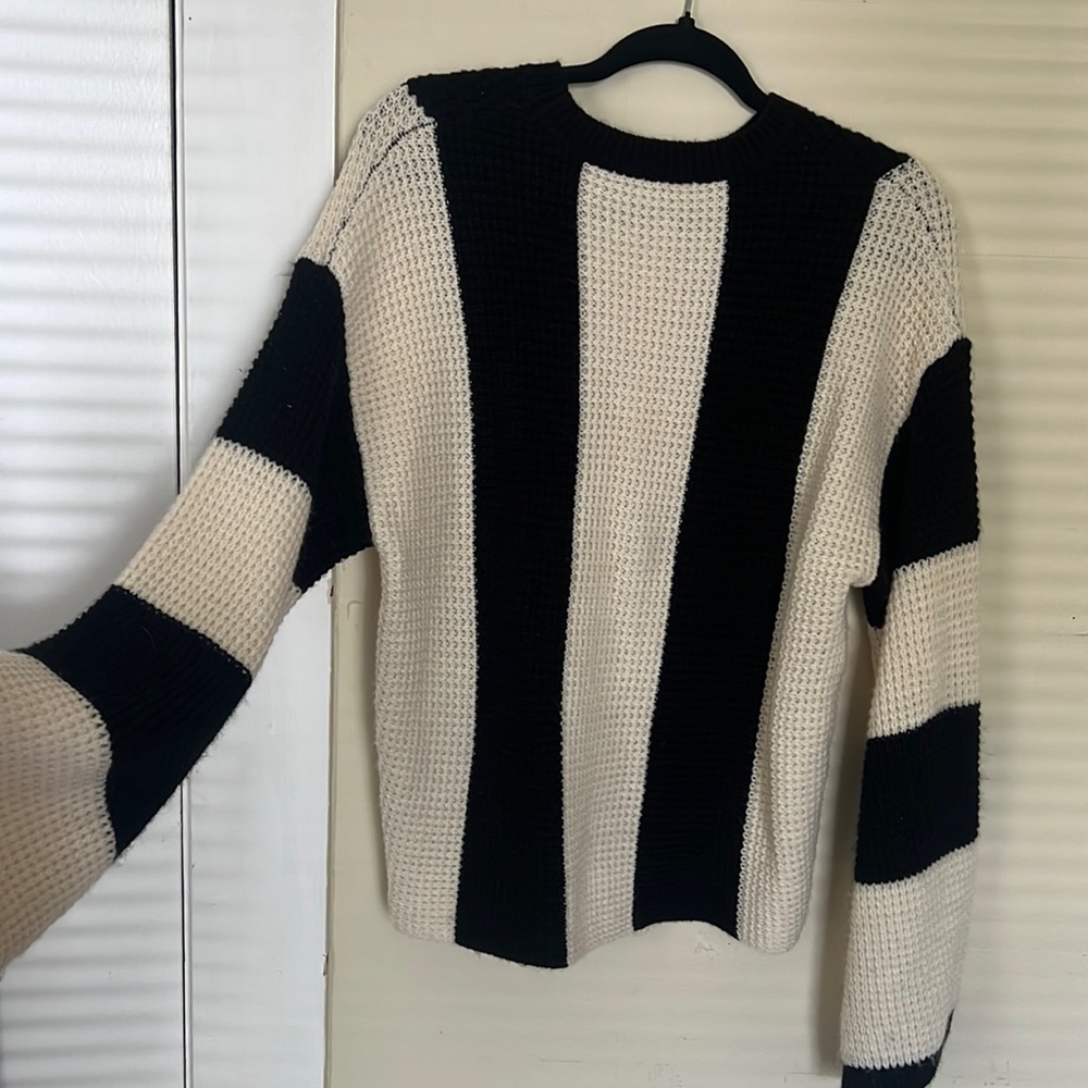 Black and cream striped sweater. Size Small. Shein